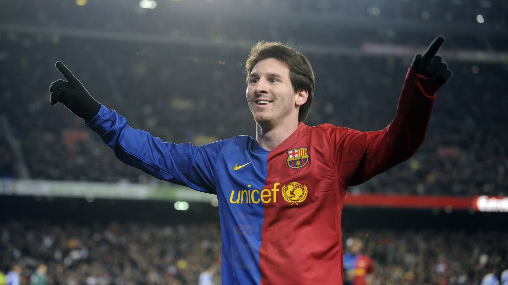 爱游戏升级体验-战术奏效！维尼修斯双翼齐飞压制申花整场无力还手
